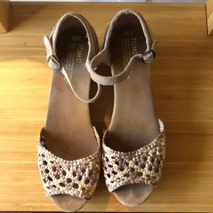 Toms platform wedge heels